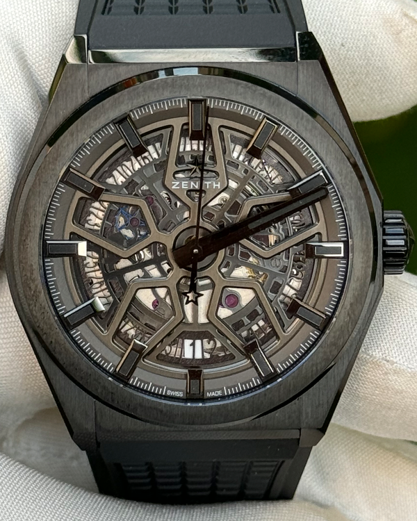 Zenith Defy Classic 41MM Skeleton Dial Rubber Strap (49.9000.670/77.R782)