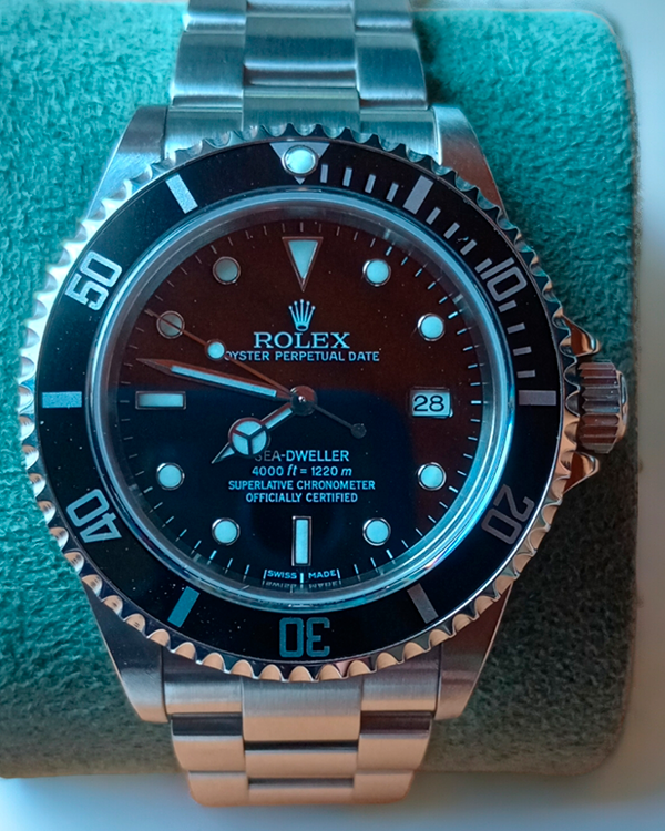 2006 Rolex Sea-Dweller 4000 40MM Black Dial Oyster Bracelet (16600)