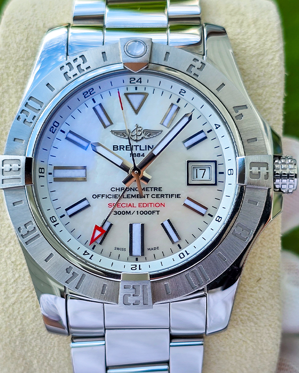 No Reserve - 2020 Breitling Avenger II GMT 43MM Mother Of Pearl Steel Bracelet (A3239011/A809)