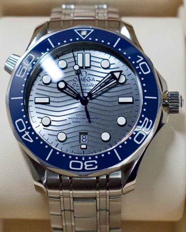 2020 Omega Seamaster Diver 300M 42MM Grey Dial Steel Bracelet (210.30.42.20.06.001)