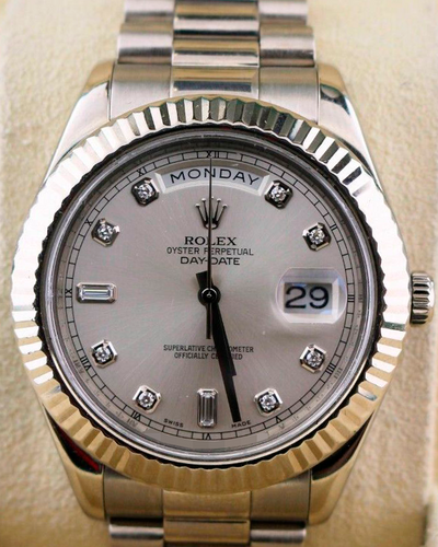 2009 (V Serial) Rolex Day-Date II 41MM Silver Dial President Bracelet (218239)