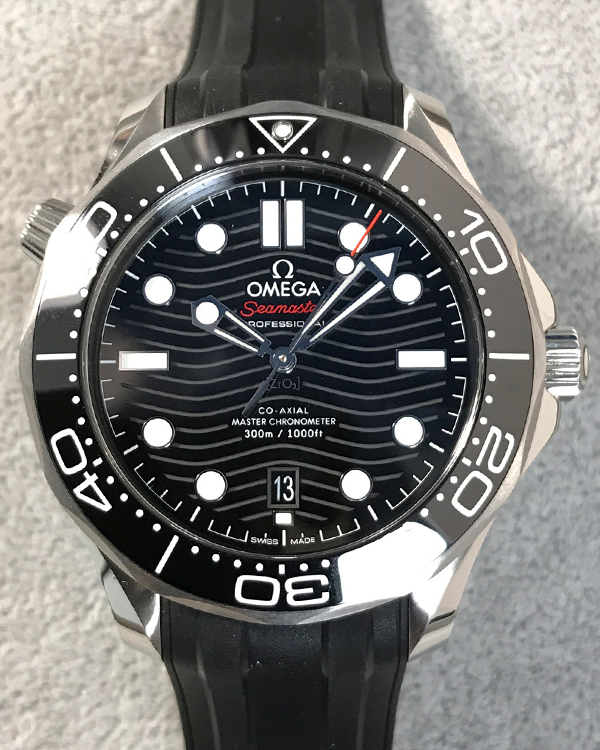 2024 Omega Seamaster Diver 300M 42MM Black Dial Rubber Strap (210.32.42.20.01.001)