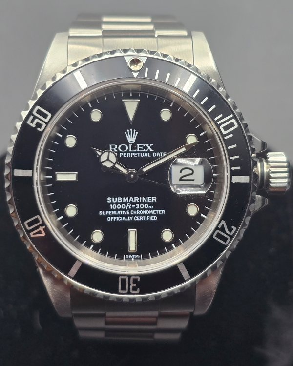 No Reserve - 1999 Rolex Submariner Date 40MM Black Dial Oyster Bracelet (16610)