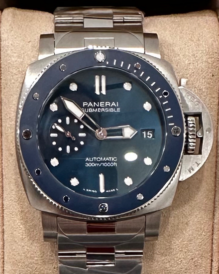 2023 Panerai Luminor Submersible Blu Notte Steel Blue Dial