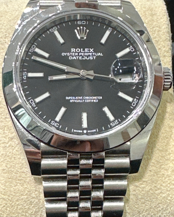 2022 Rolex Datejust 41MM Jubilee Bracelet Oystersteel Black Dial (126300)