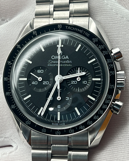 Omega Speedmaster Professional Moonwatch 42MM Black Dial Steel Bracelet (310.30.42.50.01.001)