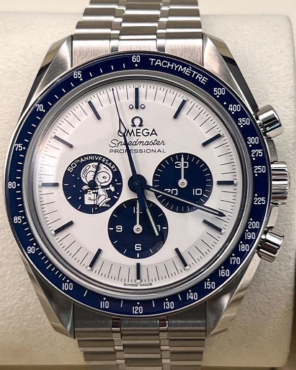 2023 Omega Speedmaster "Silver Snoopy Award" 42MM Silver Dial Steel Bracelet (310.32.42.50.02.001)