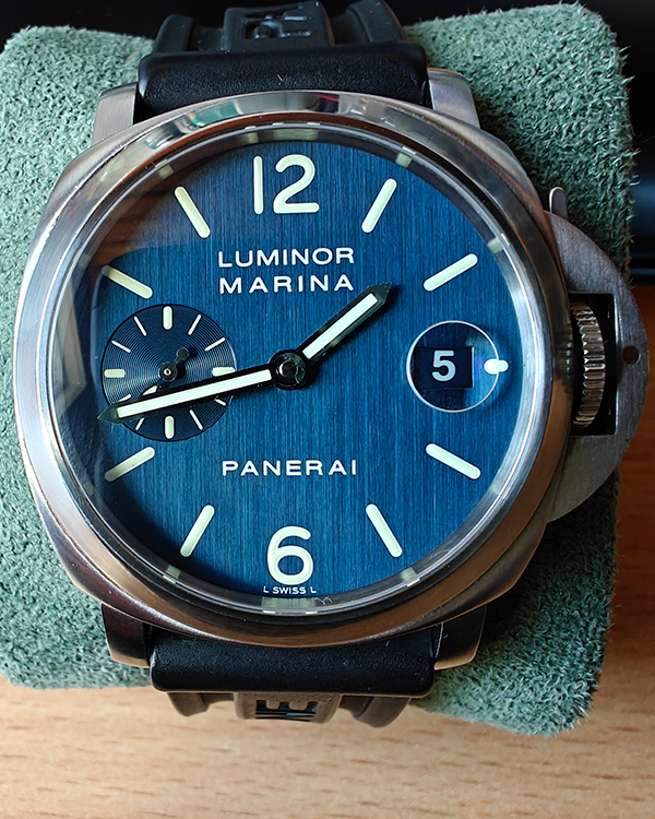 2003 Panerai Luminor Marina 40MM Blue Dial Rubber Strap (PAM00069)