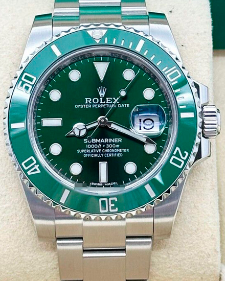Rolex Submariner Date "Hulk" 40MM Green Dial Oyster Bracelet (116610LV)