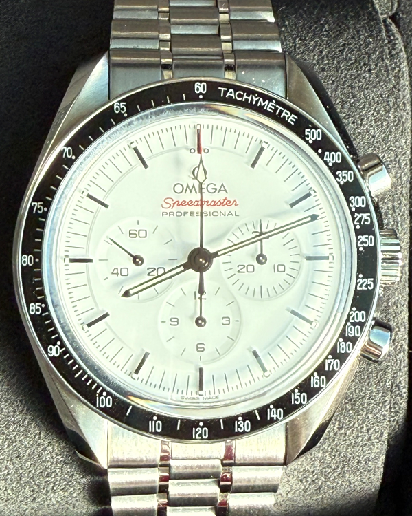 2024 Omega Speedmaster Professional Moonwatch 42MM White Dial Steel Bracelet (310.30.42.50.04.001)