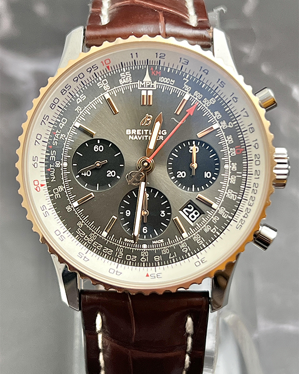 2019 Breitling Navitimer 1 B01 Chronograph 43 Rose Gold/Steel Grey Dial (UB0121211F1P2)