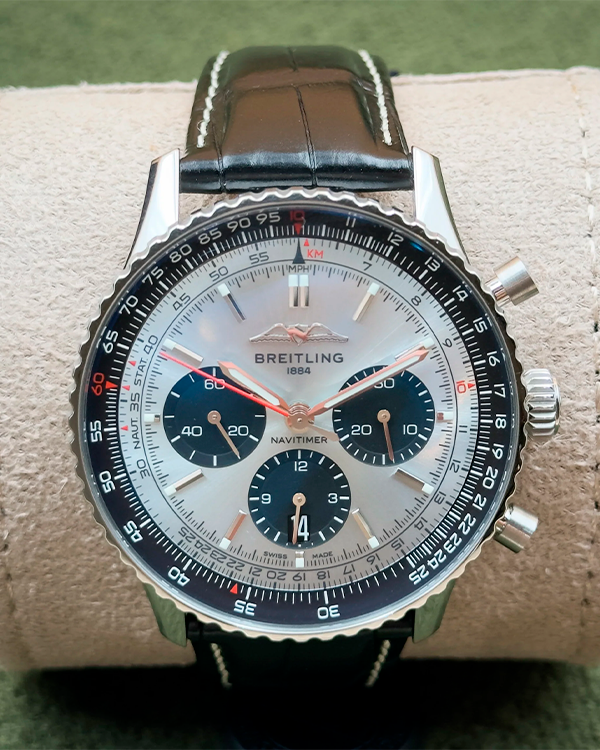 2022 Breitling Navitimer B01 Chronograph 43MM Ice Blue Dial Leather St ...