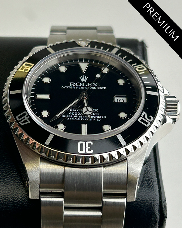 Rolex Sea-Dweller 40MM Black Dial Oyster Bracelet (16600)