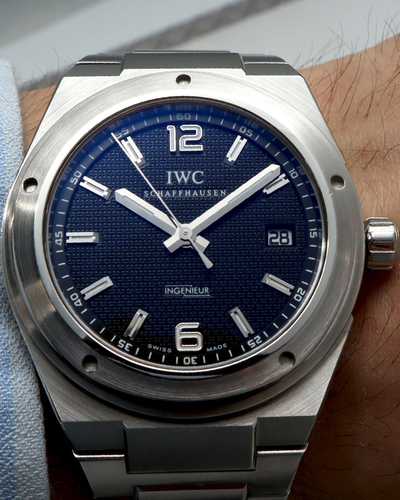 IWC Schaffhausen Ingenieur 42MM Black Dial Steel Bracelet (IW322701)