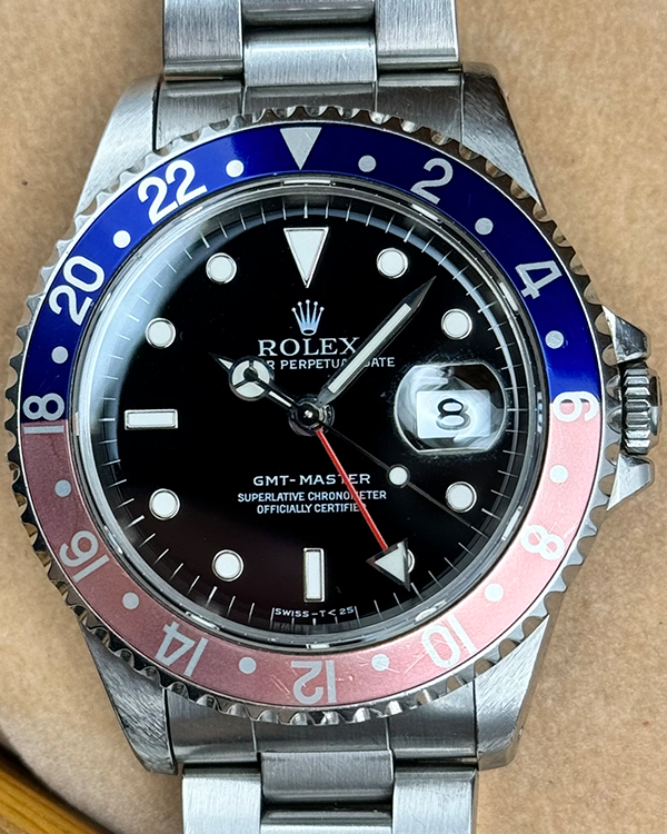 No Reserve - 1996 (T Serial) Rolex GMT-Master "Faded Pepsi" 40MM Black Dial Oyster Bracelet (16700)