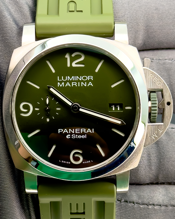 2024 Panerai Luminor Marina "Verde Smeraldo" 44MM Green Dial Rubber Strap (PAM01356)