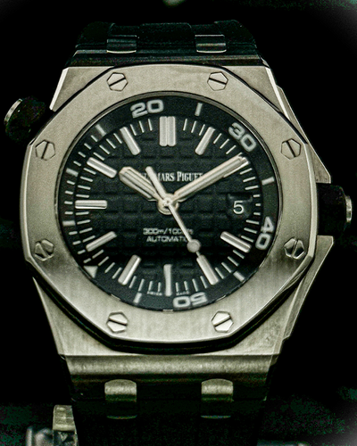 No Reserve - 2015 Audemars Piguet Royal Oak Offshore Diver 42MM Black Dial Rubber Strap (15710ST.OO.A002CA.01)