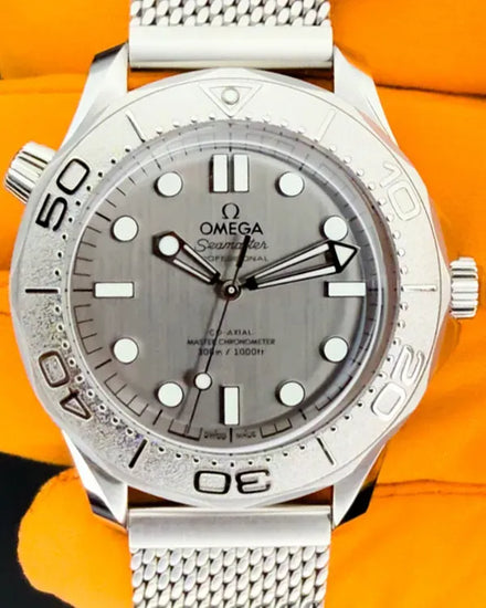 No Reserve - 2025 Omega Seamaster Diver 300M 42MM Grey Dial Steel Bracelet (210.30.42.20.06.002)