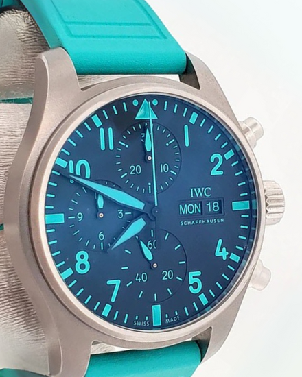 2023 IWC Schaffhausen Pilot Chronograph "Mercedes AMG Petronas F1" 41MM Black Dial Rubber Strap (IW388108)