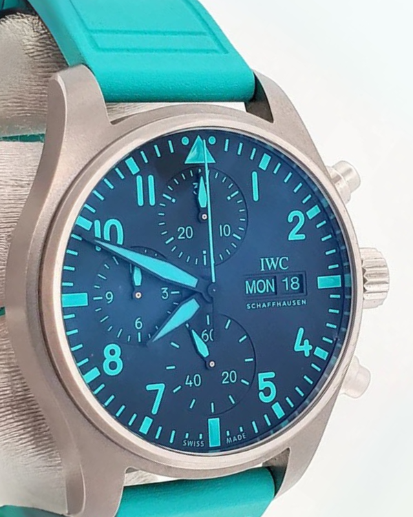 2023 IWC Schaffhausen Pilot Chronograph "Mercedes AMG Petronas F1" 41MM Black Dial Rubber Strap (IW388108)