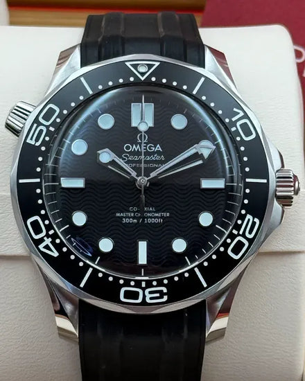 2025 Omega Seamaster Diver 300M 42MM Black Dial Rubber Strap (210.32.42.20.01.003)
