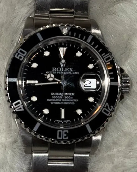 Rolex Submariner Date 40MM Black Dial Oyster Bracelet (16610)