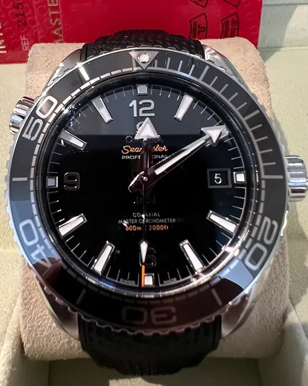 2018 Omega Seamaster Planet Ocean 600M 43.5MM Black Dial Rubber Strap (215.33.44.21.01.001)