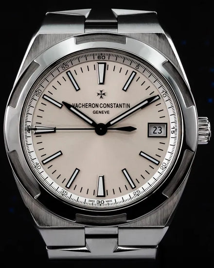 2017 Vacheron Constantin Overseas 41MM Silver Dial Steel Bracelet (4500V/110A-B126)