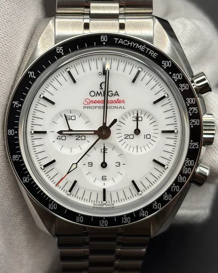 2025 Omega Speedmaster Professional Moonwatch 42MM White Dial Steel Bracelet (310.30.42.50.04.001)