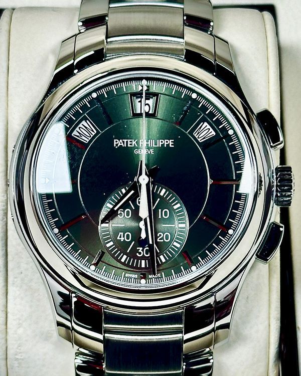 2021 Patek Philippe Annual Calendar Chronograph 42MM Green Dial Steel Bracelet (5905/1A-001)
