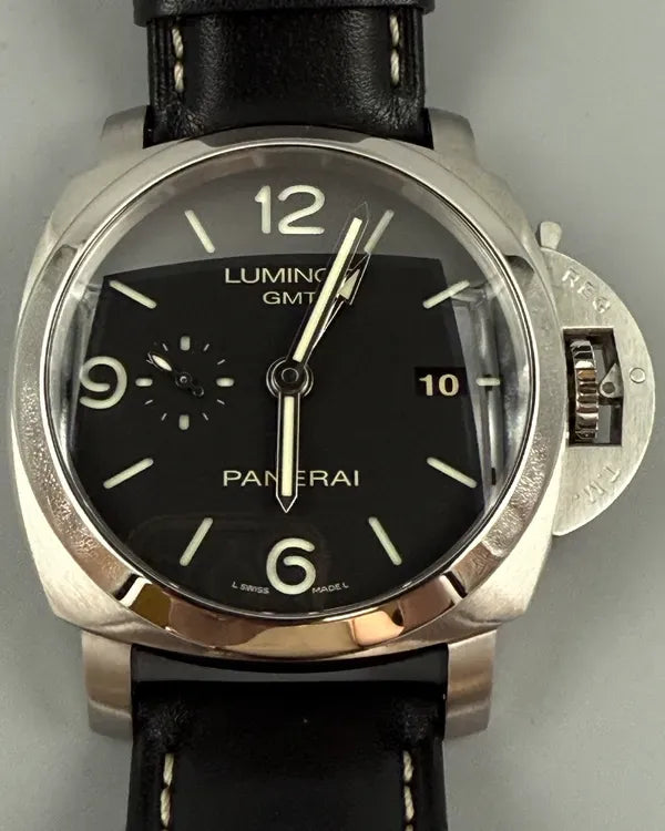 2012 Panerai Luminor 1950 3 Days GMT 44MM Black Dial Leather Strap (PAM00320)