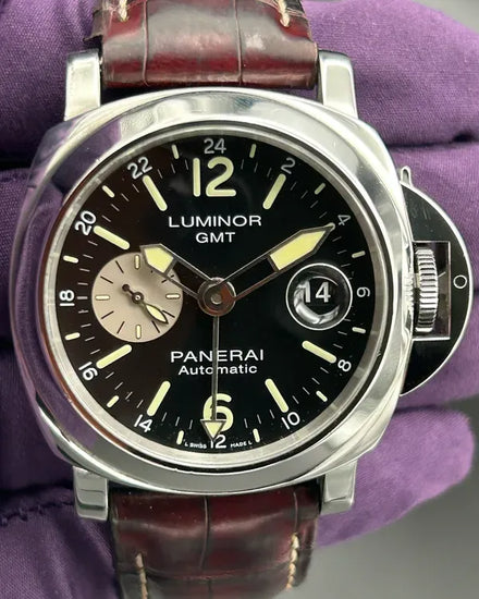 2017 Panerai Luminor GMT 44MM Black Dial Leather Strap (PAM01088)