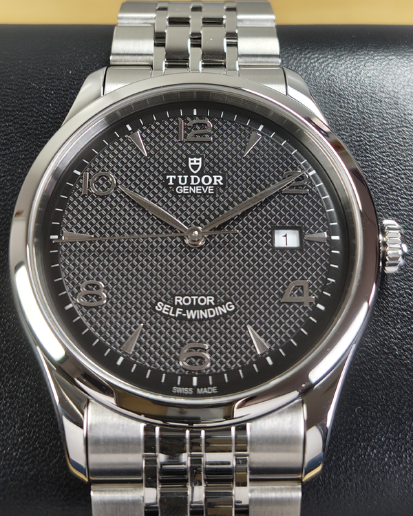No Reserve - 2025 Tudor 1926 41MM Black Dial Steel Bracelet (91650)