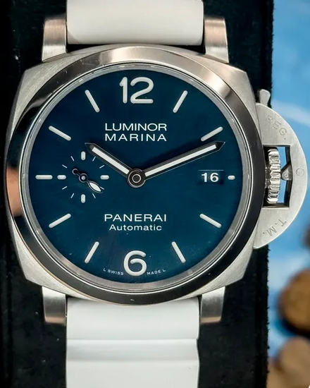 2023 Panerai Luminor Marina 1950 3 Days 42MM Blue Dial Rubber Strap (PAM01393)