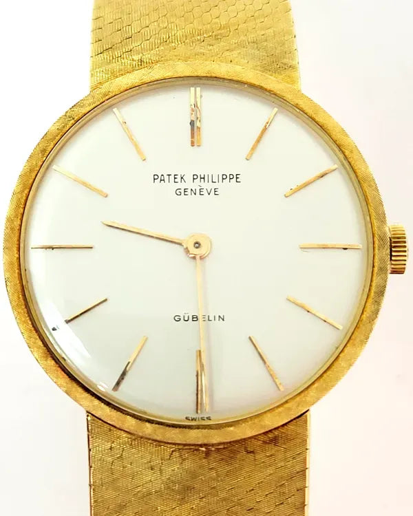 (Angie working) Patek Philippe Calatrava (3426.3)