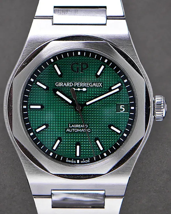 Girard Perregaux Laureato (81010.11.3153.1CM)