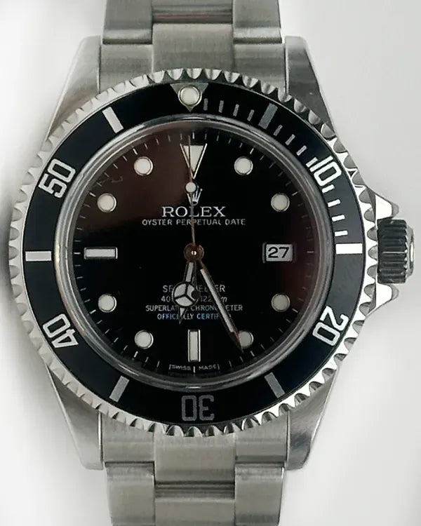 Rolex Sea-Dweller 4000 40MM Black Dial Oyster Bracelet (16600)