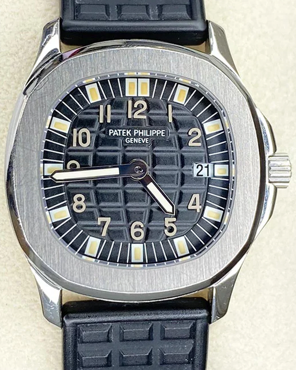 2000 Patek Philippe Aquanaut 29MM Quartz Black Dial Rubber Strap (4960A)