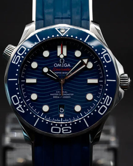 2020 Omega Seamaster Diver 300M 42MM Blue Dial Rubber Strap (210.32.42.20.03.001)