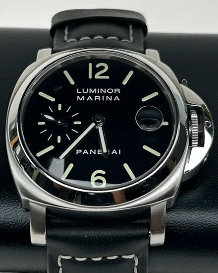 2004 Panerai Luminor Marina 40MM Black Dial Leather Strap (PAM00048)
