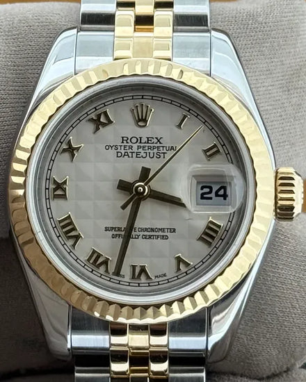 2006 Rolex Lady-Datejust 26MM White "Pyramid" Dial Two-Tone Jubilee Bracelet (179173)