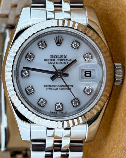 2009 Rolex Lady-Datejust 26MM White Dial Super Jubilee Bracelet (179174)
