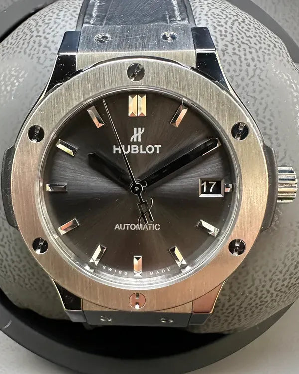 (Ari)Hublot Classic Fusion (565.NX.7071.RX)