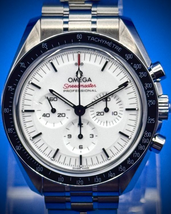 2025 Omega Speedmaster Professional Moonwatch 42MM White Dial Steel Bracelet (310.30.42.50.04.001)