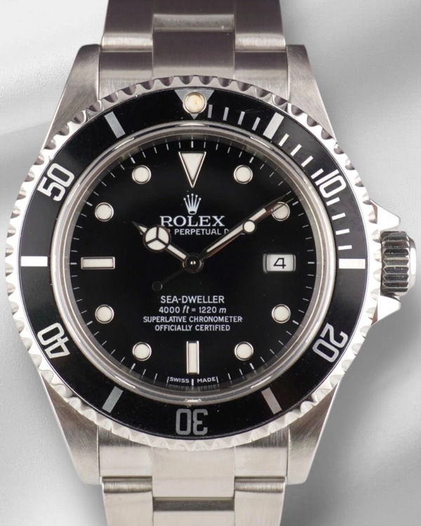 Rolex Sea-Dweller 4000 40MM Black Dial Oyster Bracelet (16600)