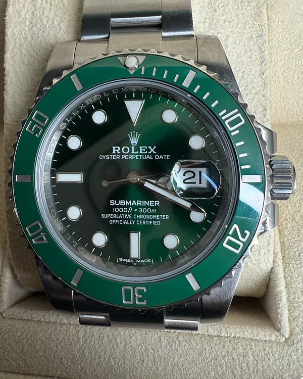 No Reserve - 2019 Rolex Submariner Date "Hulk" 40MM Green Dial Oyster Bracelet (116610LV)