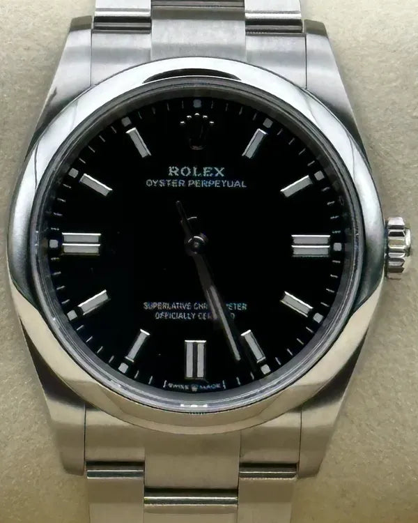 Rolex Oyster Perpetual (126000)