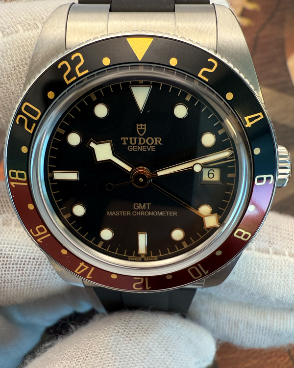 2025 Tudor Black Bay 58' GMT "Coke" 39MM Black Dial Rubber Strap (7939G1A0NRU)