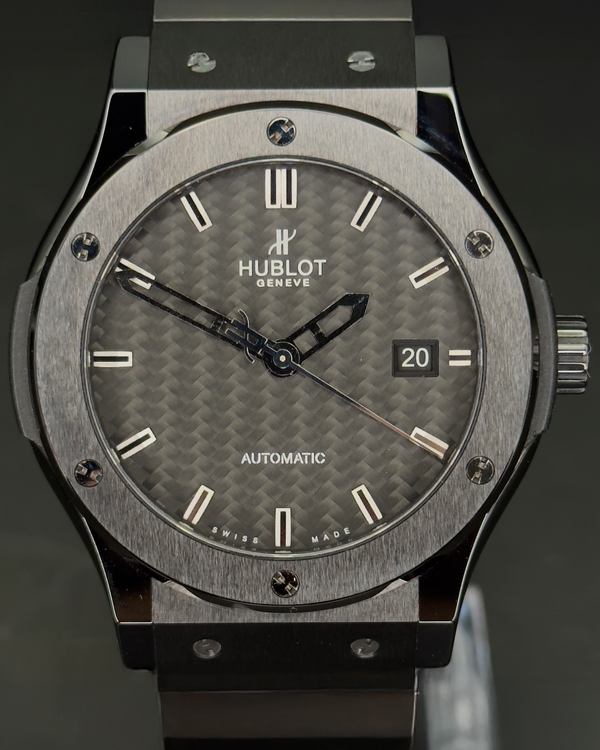 2013 Hublot Classic Fusion 42MM Carbon Fiber Dial Rubber Strap (542.CM.1770.RX)