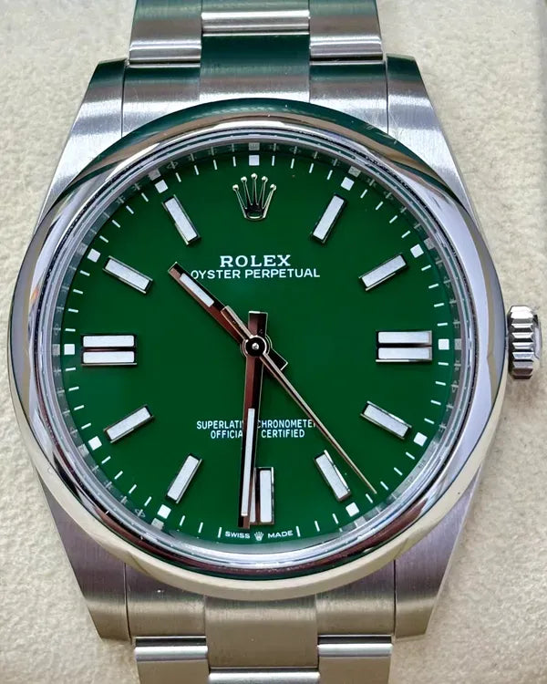 Rolex Oyster Perpetual (124300)